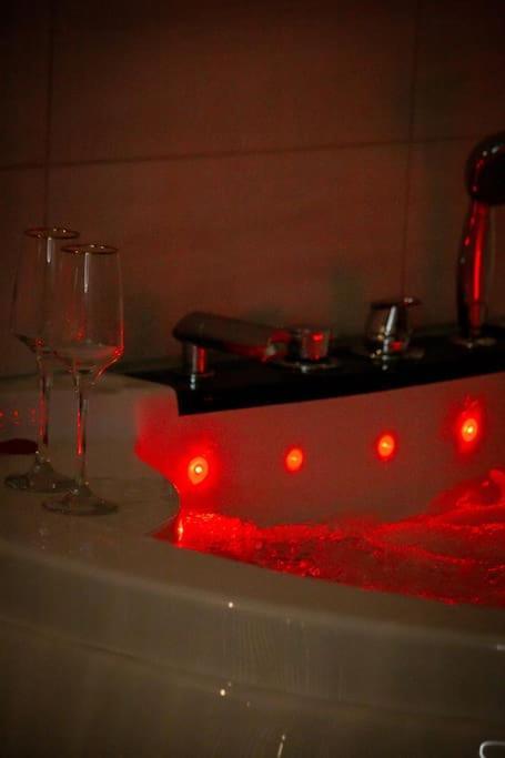 Escapade Suite Albertville Luaran gambar